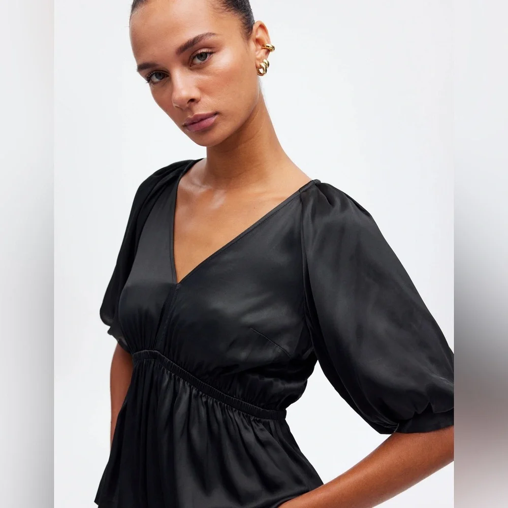 NWT Madewell Shirred Puff-Sleeve Top in Satin in Black